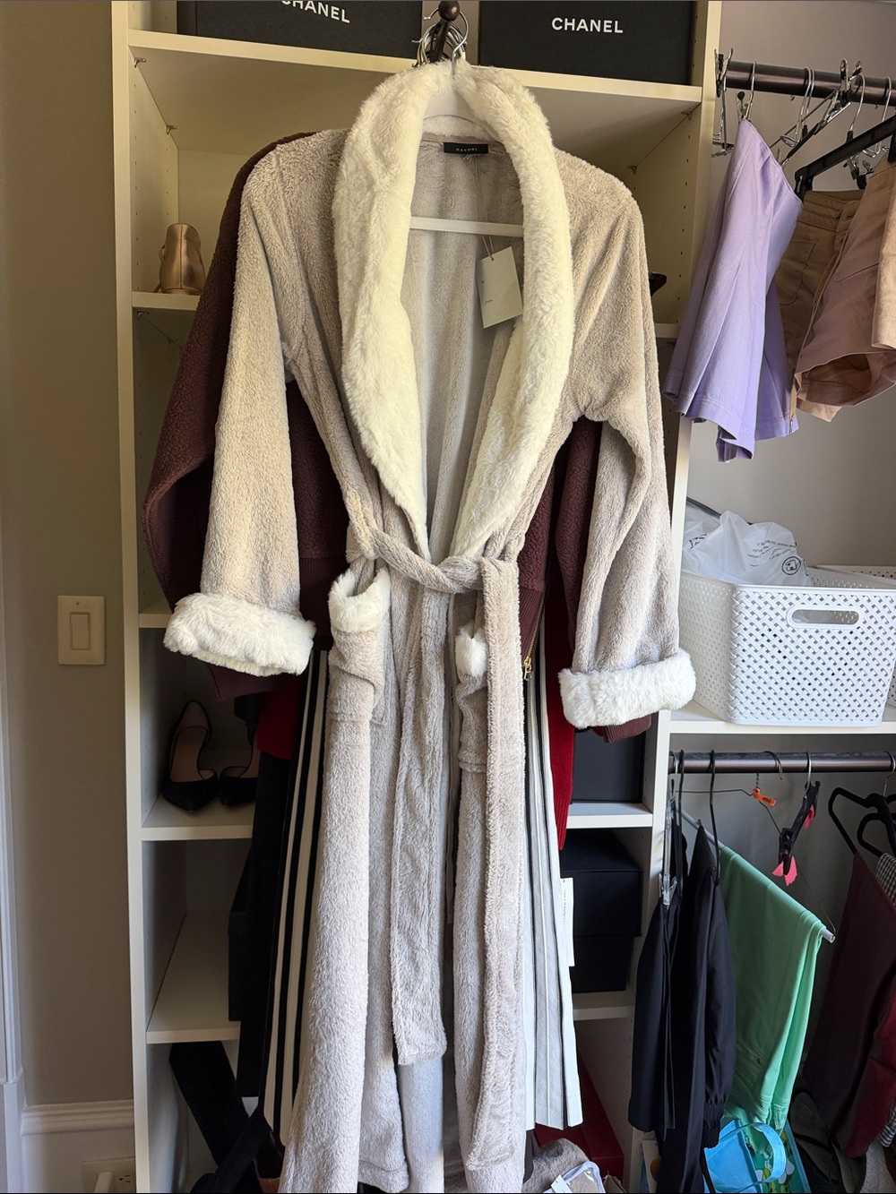 Natori robe - Picture 3 of 3